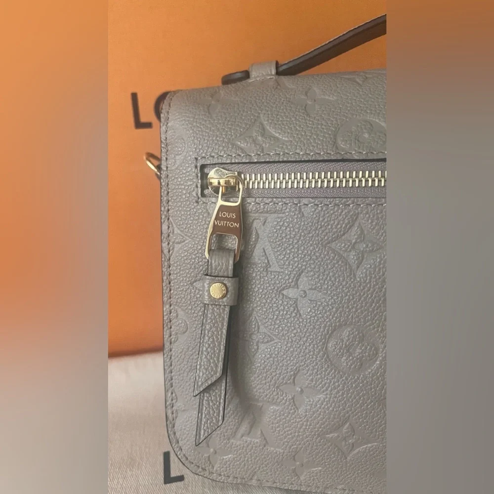Sold 🥰Louis Vuitton Empriente Pochette Metis Turtledove - Picture 10 of 12
